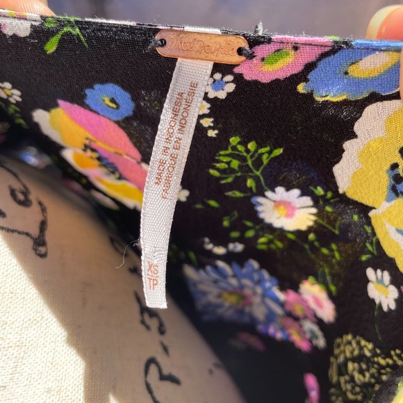 Free people floral XS wrap dress - Picture 3 of 3